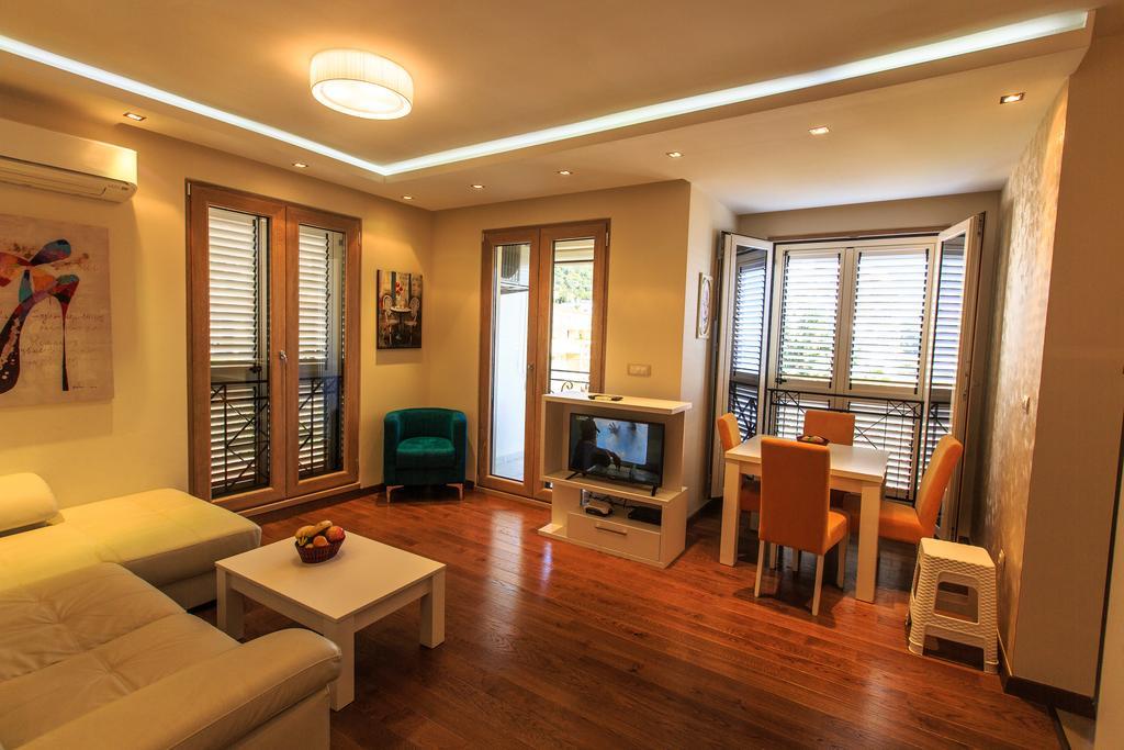 Luxbeachfront Petrovac Eksteriør bilde